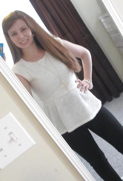 8P Exposed amateur teen
