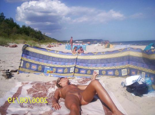 25P A good beach day