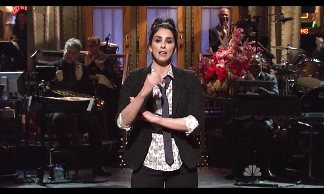 12P Sarah Silverman SNL enge Hose
