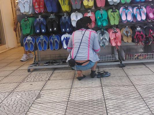 20P ギリシャのパンチラ
