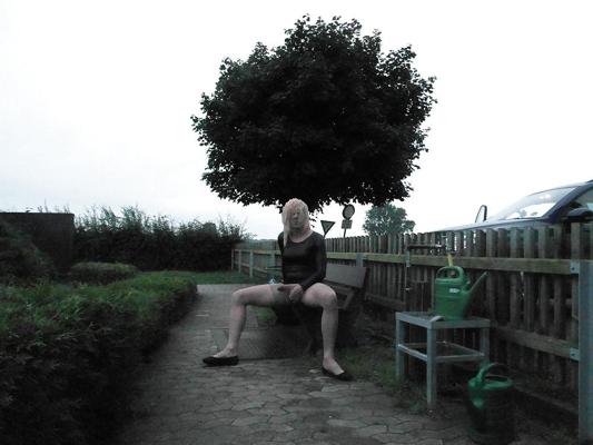 9P Waiting to give Outdoor Blowjobs Spend me ur CUM