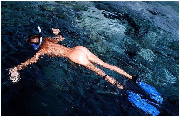 25P Underwater girls
