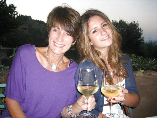 11P Mother or Daughter?