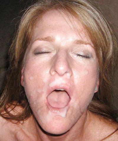 22P Sexy Wife Showing Off