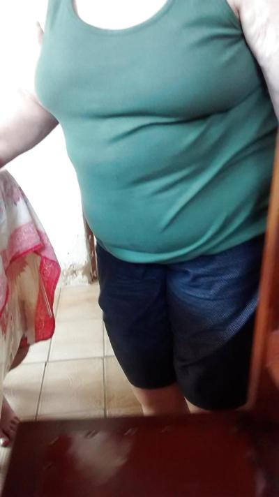 5P Mrs Janete 79 yo and her provacativ tits and belly part 2