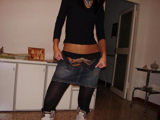 25P Pretty italian girl