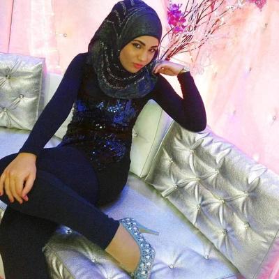 25P Arab hijabi nylon 