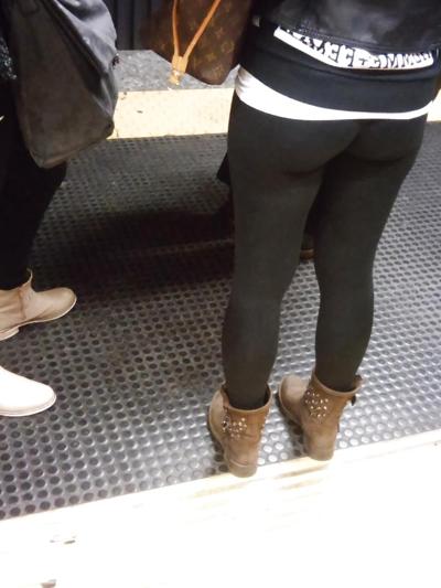 8P Hot italian ASS teen on subway