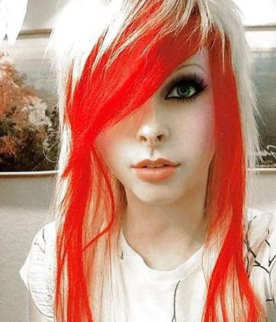 25P Moshe Loves Emo Babes