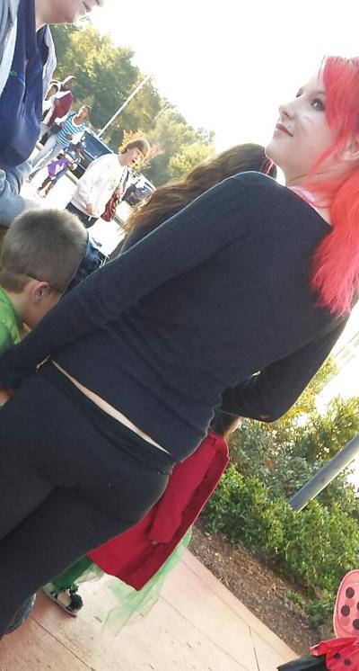 11P Ado en collants et string