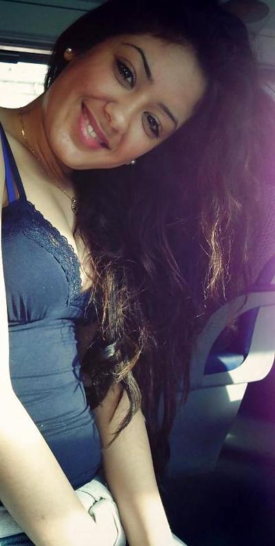 25P Nadia 20 ans l'arabe a sperme