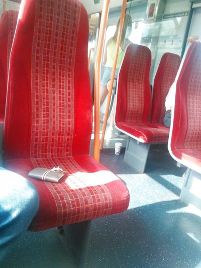 13P Candids de Londonperv 2014 - julio vol 11 (Train Perving)
