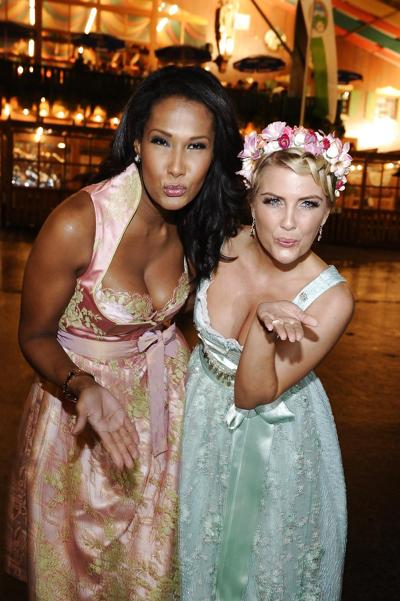 25P Jennifer Knaeble - Oktoberfest 2014