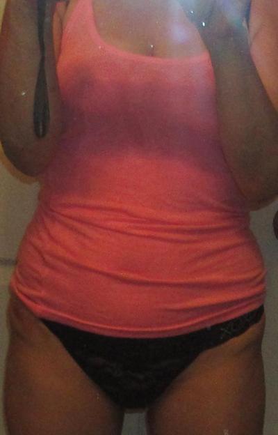11P Hot Latina Milf