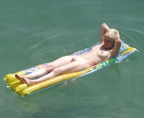 20P Nudists Naturists Public Outdoor Flash #31