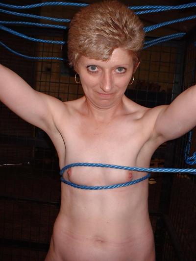14P Aunty-viv with a bit of rope