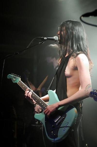 25P Ryanne van Dorst alias Elle Bandita - Dutch Rockstar
