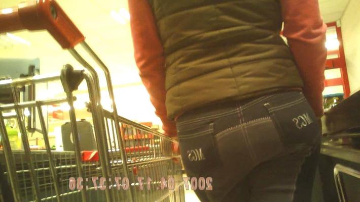 9P ジーンズ 尻 盗撮 24 盗撮