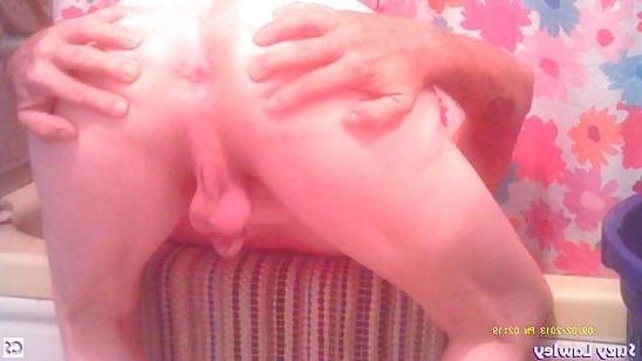8P I love showing my sissy pussy off