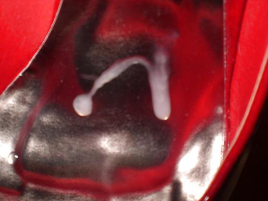 20P Cum on red heels