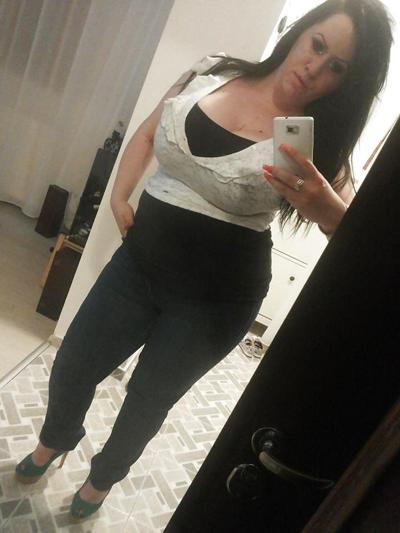 25P Romanian Huge Tits Amateur 4