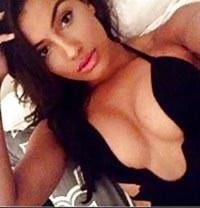 15P Very hot latina babe