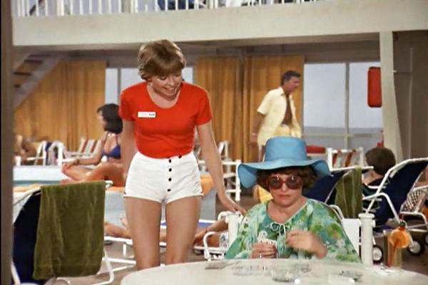 10P Lauren Tewes Love Boat