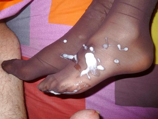 9P Footjob cyr14