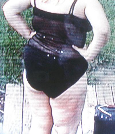 25P My wife in swimsuits..