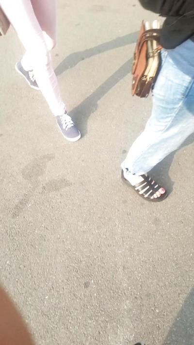25P Spy sexy toenails and legs old + young romanian