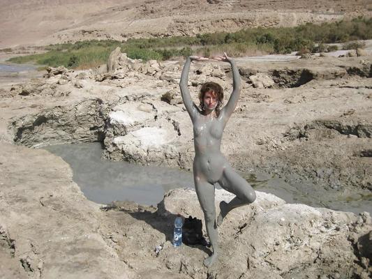 10P TheSandfly Naked Amateur ART!