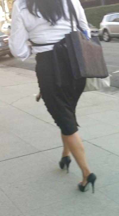 14P Sexy co-workers in jeans and heels 