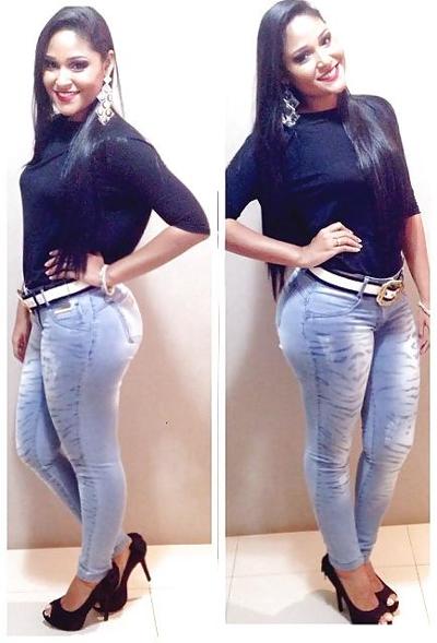 25P Curvy Goddesses V (Tight Jeans)