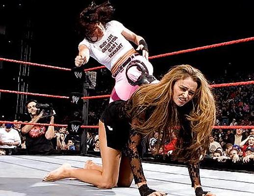 25P Maria Kanellis Füße
