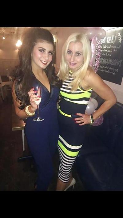 7P British Caroline and Anne 2