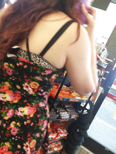 7P Sexy teen in leopard bra