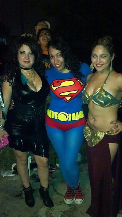 15P Latina milf with body