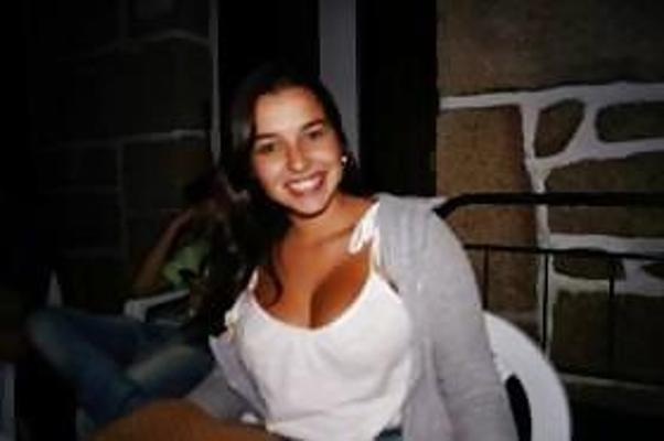 10P Busty Amatuer 47