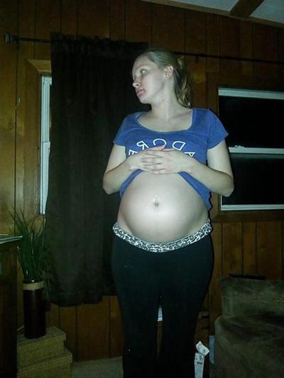 4P Pregnant babe