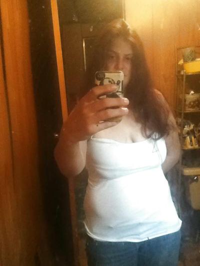 8P Married Whore Mom Candice Davis Flashing Me On KIK