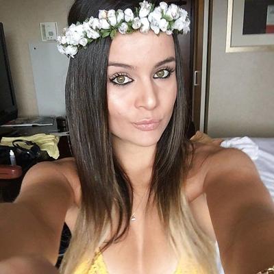 25P Tomorrowland s Gorgeous Girls of 2014
