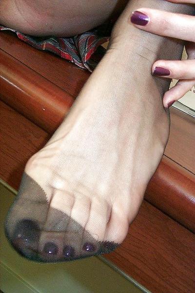 22P Raw Footage Pantyhosed Feet Only Stockings Nylons Soles
