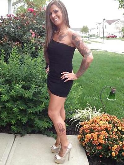 23P Sua mãe é uma vagabunda vestida sexy 12