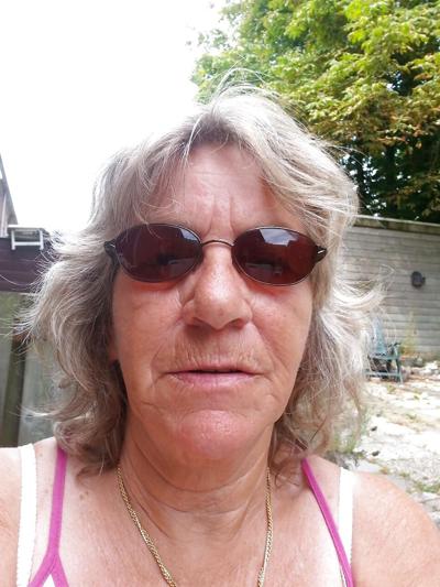 7P 64歳のオランダ人女性