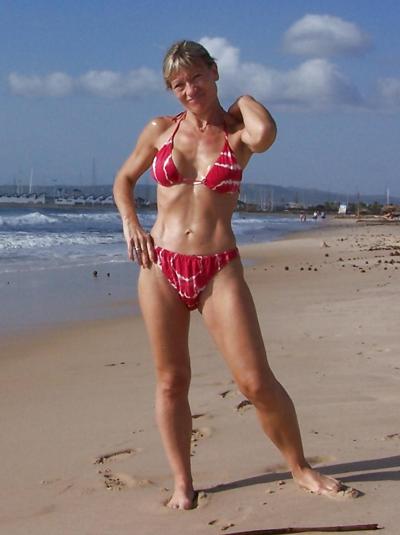 10P French mature beach