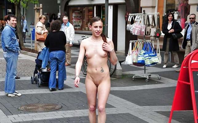 25P Public 23 outdoor flashing nudist
