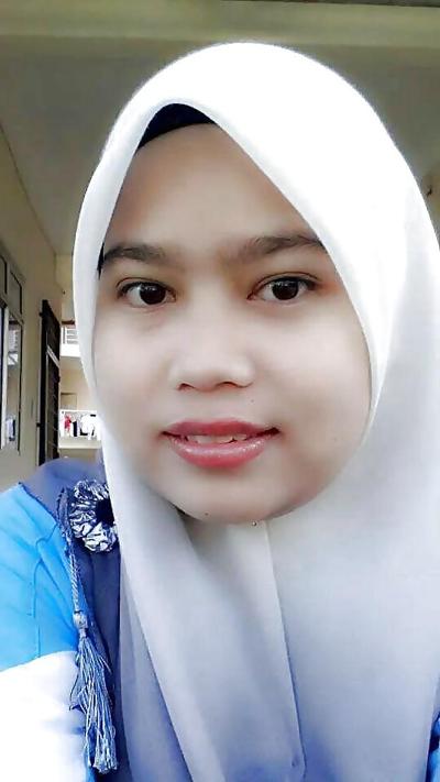 6P Malay- awek tudung kerja gomen