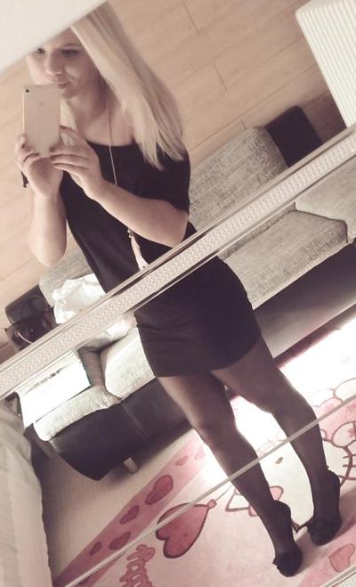 5P German Teen Christina 20 Years old