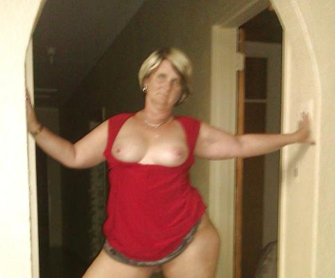 7P Wife going out with friend
