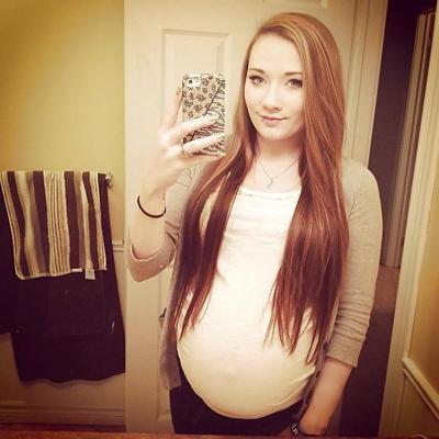 16P A few pics of her when she  was pregnant